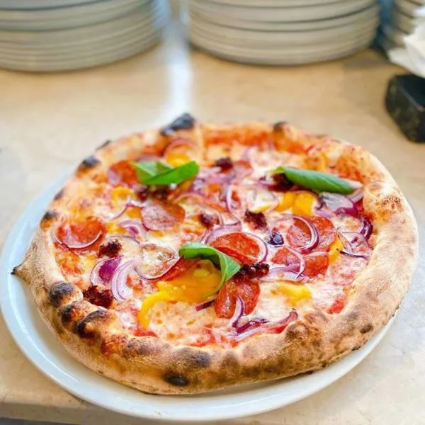 Pizza Calabrese